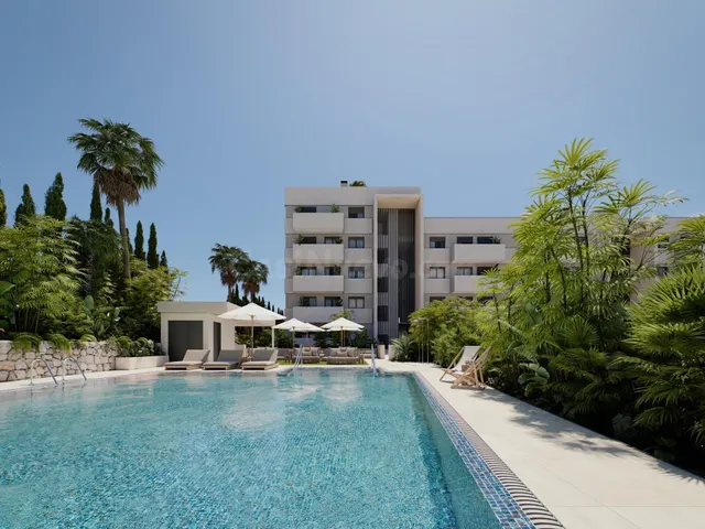 Ático con solarium. 3 dormitorios y 2 baños. Estepona - foto 5