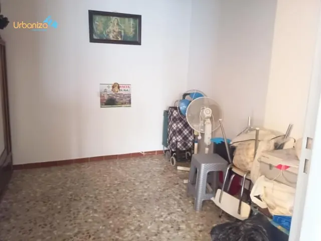 Casa Independiente en Zona de la Estación con Terraza y Patio — 7