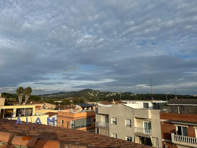 Edificio con local y 2 viviendas en Tordera — 7