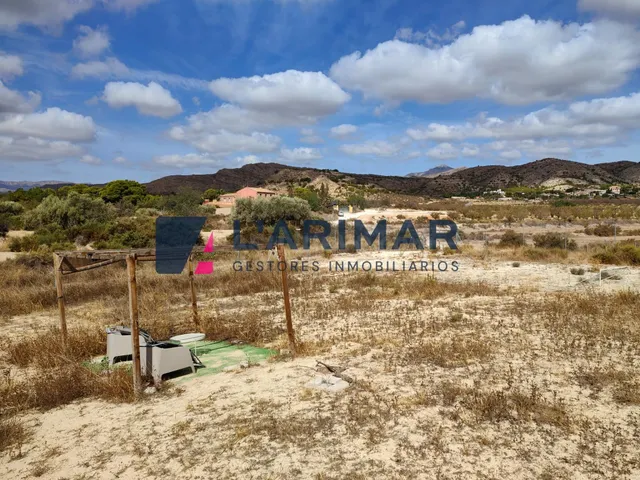 ¡EXCELENTE OPORTUNIDAD! Terreno en El Moralet (Alicante) - foto 5