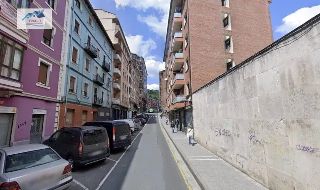 Venta piso en Basauri (Bizkaia) — 2