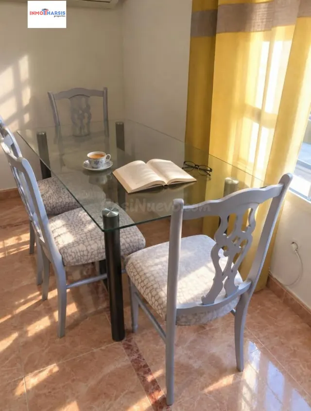 PISO AMPLIO Y LUMINOSO DE 4 habitaciones – IDEAL PARA ESTUDI - foto 3