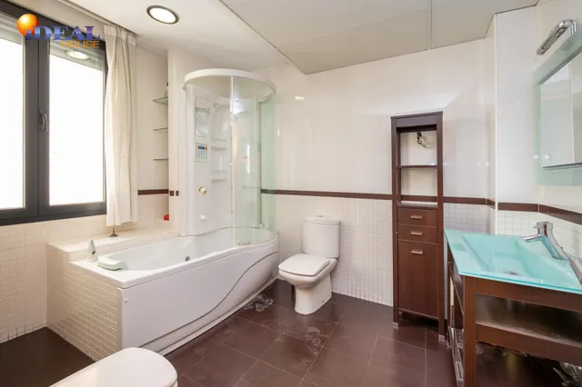 Casa exclusiva junto a Acera del Darro. Pleno centro de Granada. Seminueva y con ascensor propio — 16