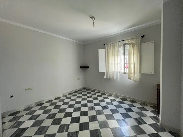 CASA EN EL CENTRO DE SANLUCAR — 4