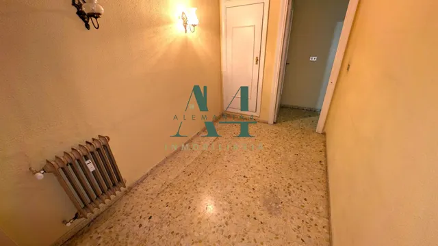 Amplio Piso en la Cruz de los Caídos - Oportunidad Única — 32