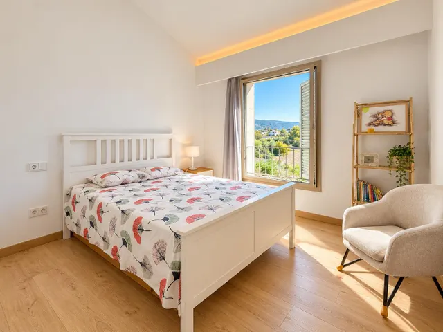 Preciosa Villa en Calviá Pueblo con Jardín y Piscina Privada — 18