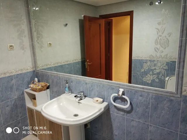 SE VENDE AMPLIO PISO EN EL CENTRO DE VALENCIA DE DON JUAN, AMUEBLADO, IMPECABLE, 3HAB., GARAJE — 28