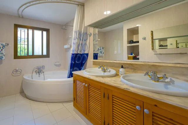 Villa Montgó. Villa tradicional en venta en las laderas del Montgó, entre Dénia y Jávea. — 37