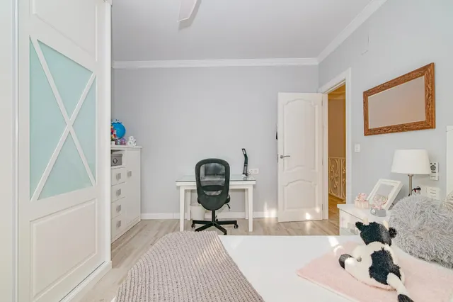 Magnífica Casa en Peligros (Granada) – Lista para Entrar a Vivir — 25