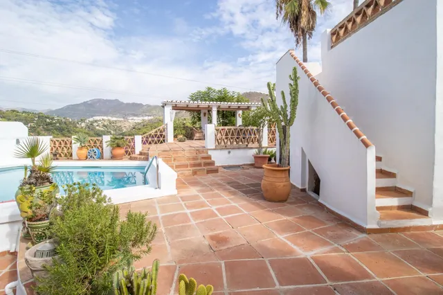 Encantadora villa con fantásticas zonas exteriores — 5