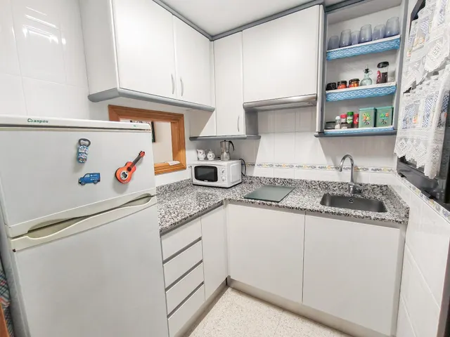 Apartamento para entrar a vivir, con parking y piscina. Zona Av Europa - Pza Triangular www.inmobiliarialesdune.com — 13