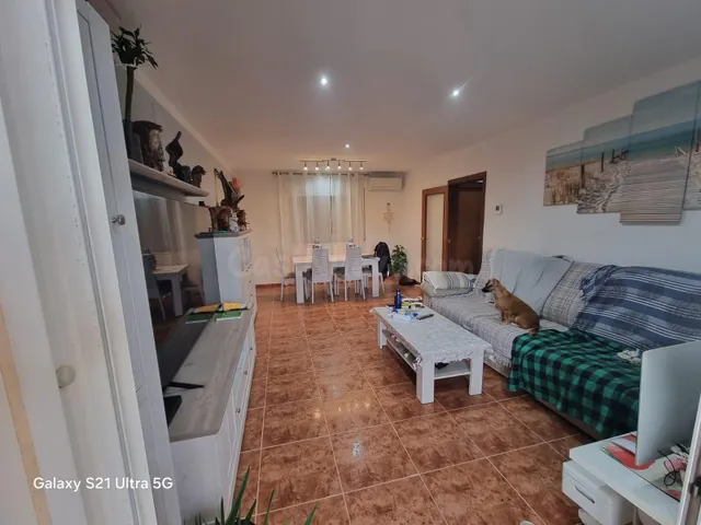 CASA ADOSADA EN VENTA EN CAMARLES – AMPLITUD, TRANQUILIDAD Y - foto 3