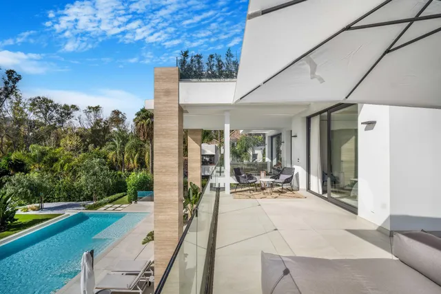 Contemporanea villa en Milla de Oro, Marbella — 50
