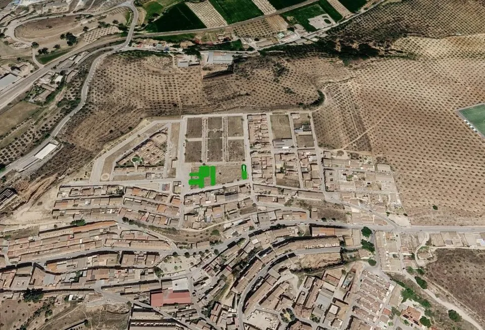 Venta de suelo urbano no consolidado en Iznalloz - Granada