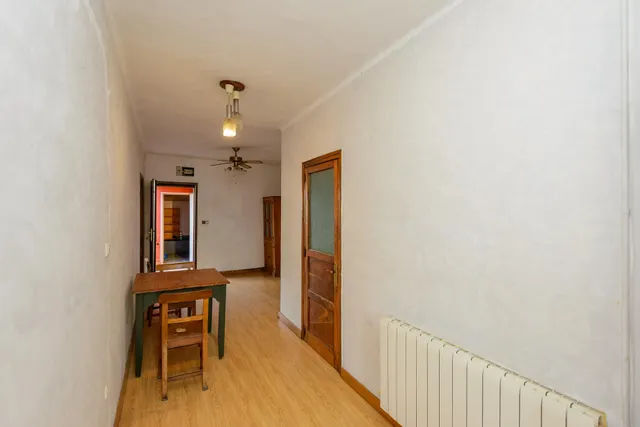 Casa tradicional con tres viviendas y antiguo local hostelero en arroes, Villaviciosa — 50