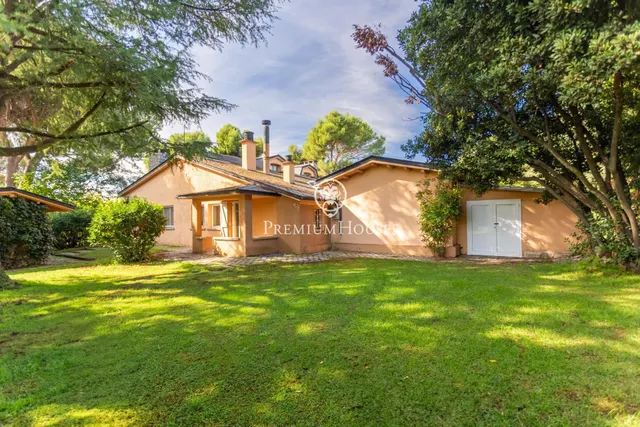 Una finca excepcional para disfrutar del espacio, la privacidad y la naturaleza en venta en Cardedeu — 5