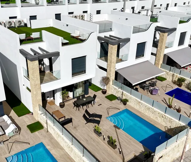 Villa 4 habitaciones 190m² en venta - La Zenia - foto 2