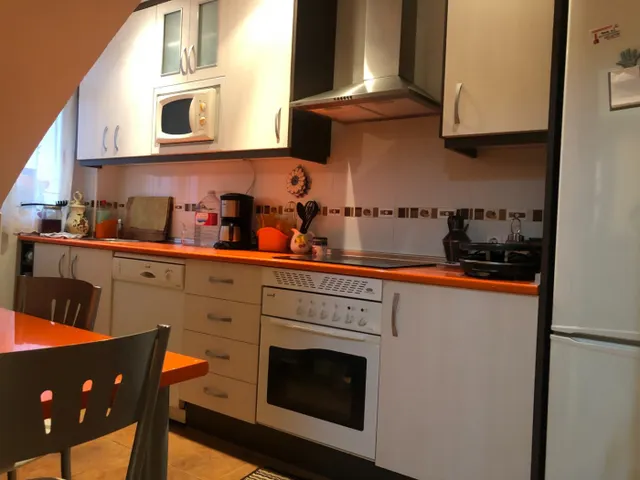Bonita casa en el parque de abanchez de magina — 3