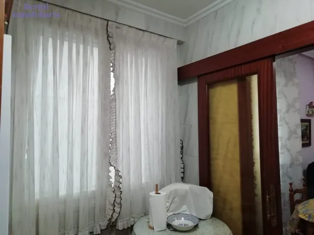 PISO AMPLIO EN LAS PEATONALES — 7