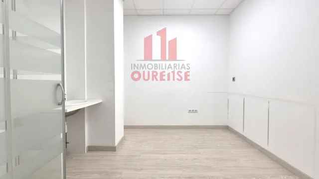 LOCAL ACONDICIONADO CERCA DE LOS ANTIGUOS JUZGADOS DE OURENS - foto 4