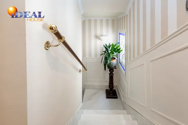FANTASTICA CASA EN PLAZA DE LOS LOBOS — 36