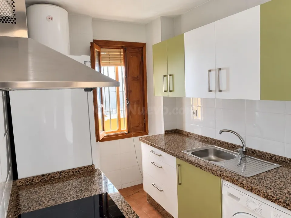 PISO BAJO EN EL CENTRO DE GINES