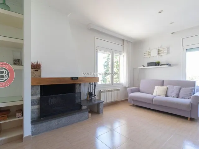 Chalet 5 habitaciones 238m² en venta - Carretera Igualada — 22