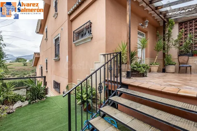 Espectacular Casa de Lujo en Urbanización Los Cerezos - foto 5