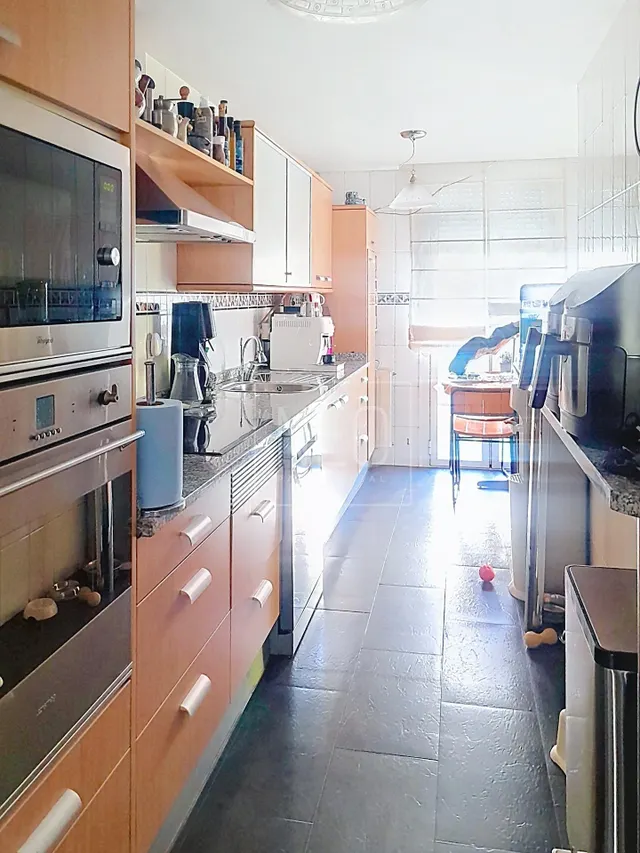 UNIFAMILIAR ADOSADO EN CALLE HUNGRIA, VALDEMORO. — 10