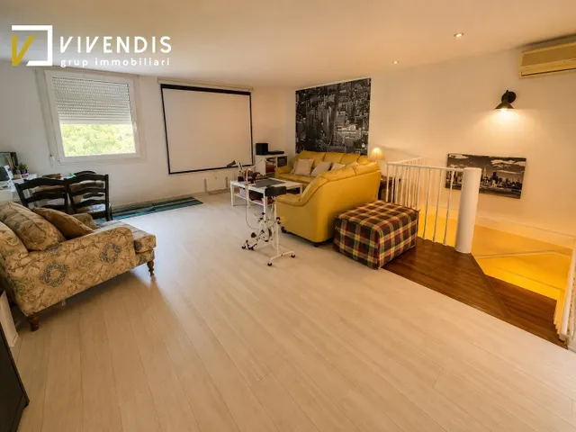 CASA EN VENTA - CIUTAT JARDÍ — 22