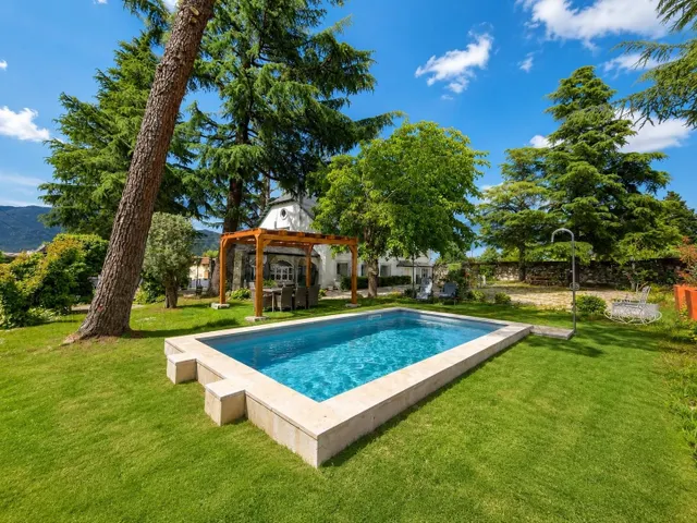 UNA CASA PRECIOSA CON CARÁCTER ÚNICO EN EL BOALO - foto 3