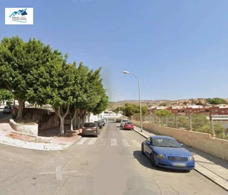 Venta piso en Almería