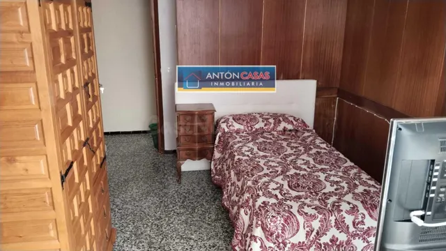 AMPLIO PISO EN ELCHE ZONA CÉNTRICA — 4