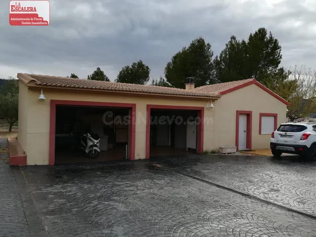 MAGNIFICO CHALET A LA VENTA, ENTORNO PRIVILEGIADO — 2