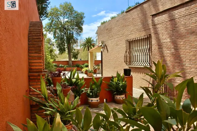 GRANADA — 7