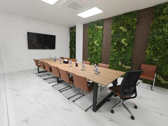 Local comercial 120m² en venta - Pueblo 8 — 10