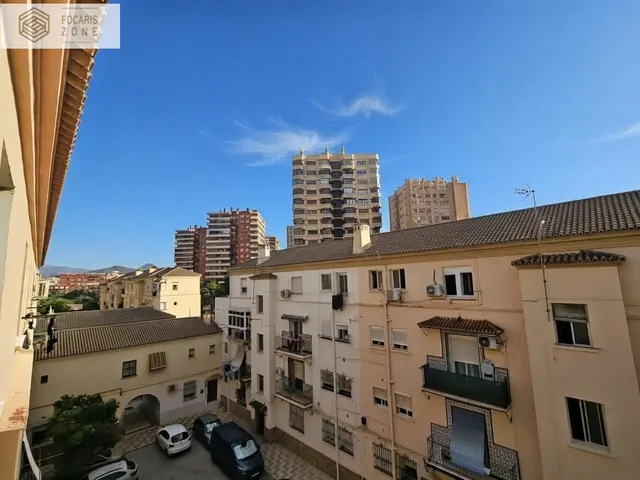 ESTUPENDO PISO A UN PASO DEL CENTRO DE MÁLAGA — 13
