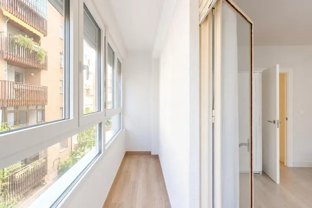 Piso reformado de 113 m2 en pleno centro de Murcia con 4 dormitorios y 2 baños — 28