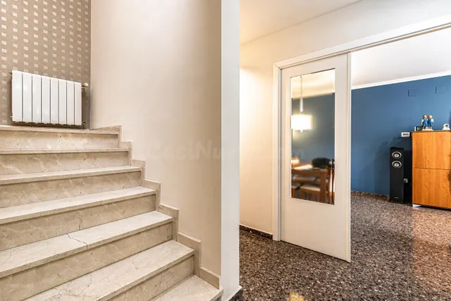 PRECIOSO ADOSADO EN VENTA EN CARLET - foto 5