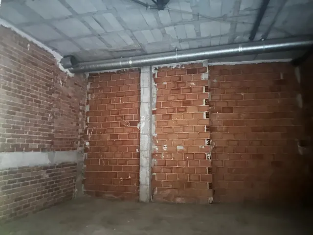 ¡Oportunidad Imperdible en el Corazón de Villena! Local Comercial a la Venta — 7
