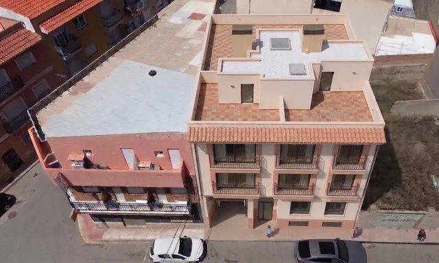 ¡EXCLUSIVA PROMOCIÓN DE 8 VIVIENDAS A 100 METROS DE LA PLAYA - foto 5