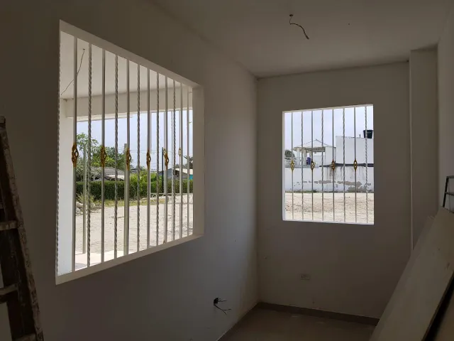 Casa con terreno 200m² en venta - Tierra Baja — 11