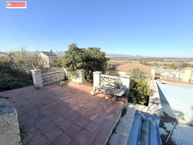 CHALET EN ALBINYANA CON JARDÍN Y PISCINA !! — 10