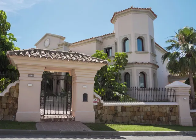 Chalet 5 habitaciones 1325m² en venta - Costa del Sol — 14