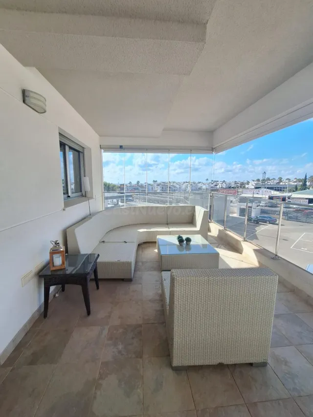 APARTAMENTO DE 3 DORMITORIOS 2 BAÑOS EN ORIHUELA COSTA ( LOS