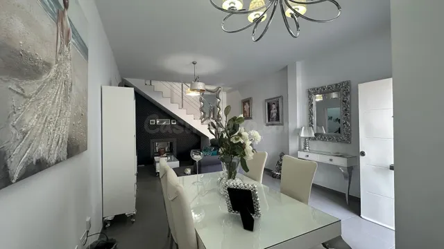 VENTA DE CASA ADOSADA JUNTO AL PUERTO DE ROQUETAS DE MAR con - foto 4