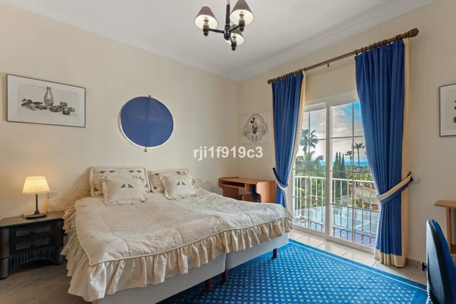 Chalet 4 habitaciones 571m² en venta - Marbella — 11