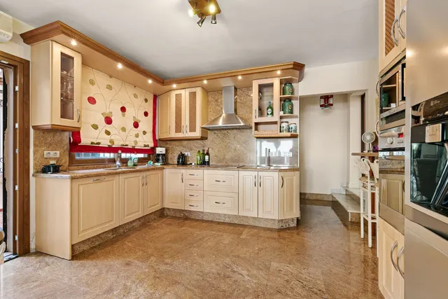 Chalet 4 habitaciones 842m² en venta - Costa Del Sol — 7