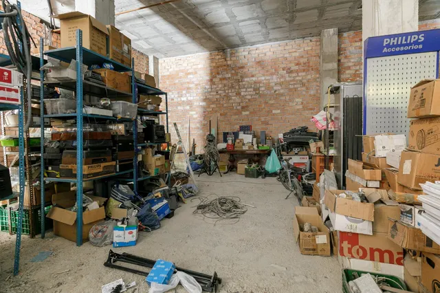 Oportunidad en Atarfe, local de origen de 222m2 — 5