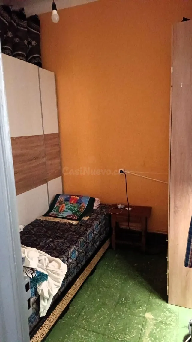 Oportunidad de Inversión en Piso a Reformar en Lleida - Zona - foto 4